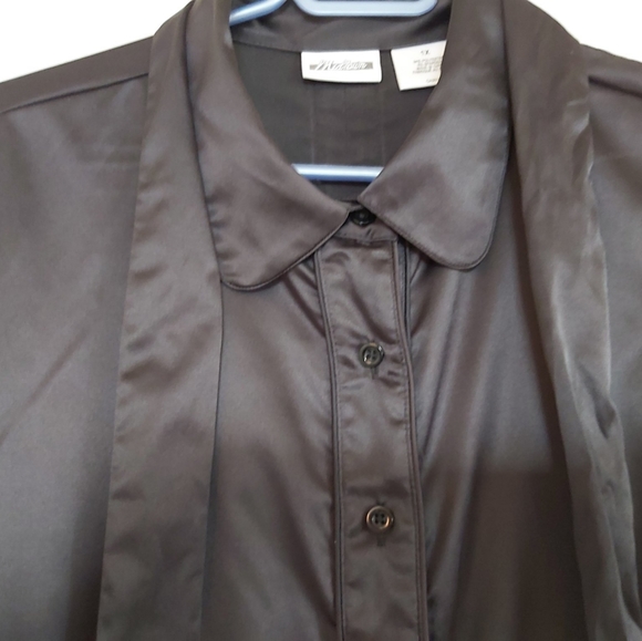 **NWOT**Midtown  satin blouse w/ necktie - Picture 2 of 3